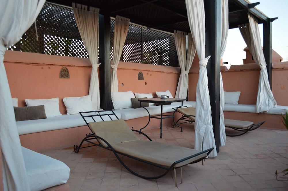 Dar Ihssane Hotel Marrakesh Exterior photo